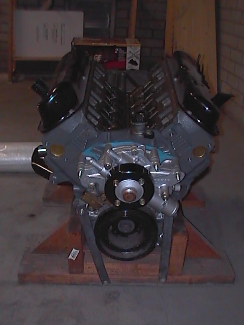 Motor V8 5.0L op blok